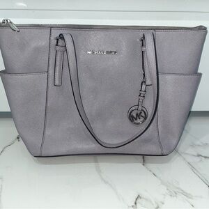 Michael looks lavender shoulder bag